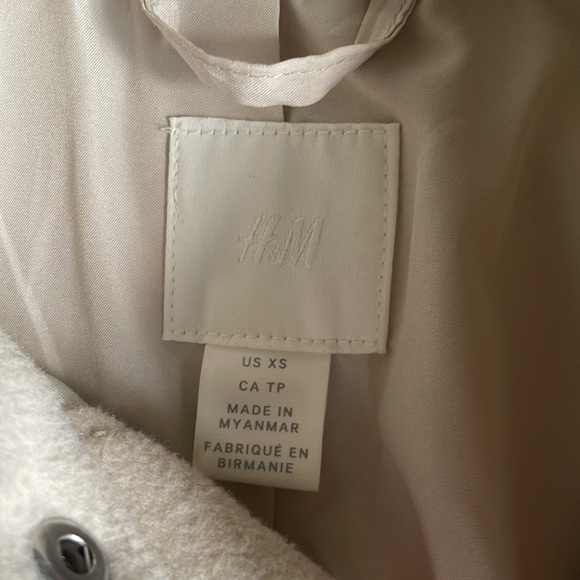 H&M Cream Lightweight Oversized Button Down Shacket - Picture 11 of 13